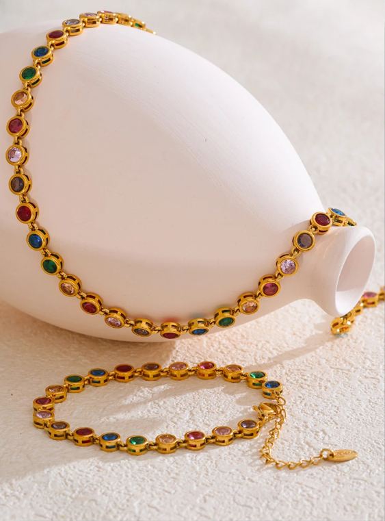 الأطقم الكاملة