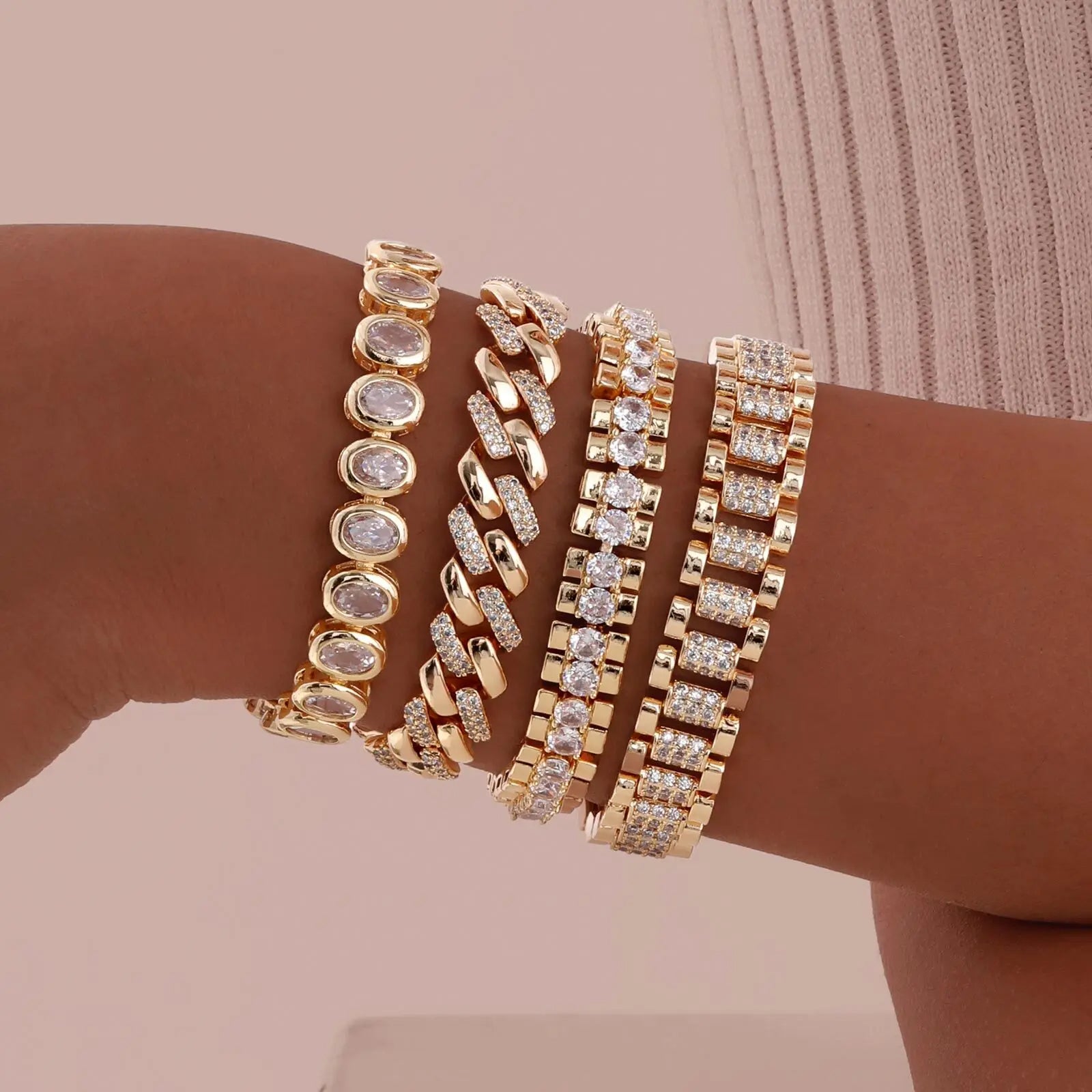 سوار سلسلة مشبك ورق مطلي ذهب 14K