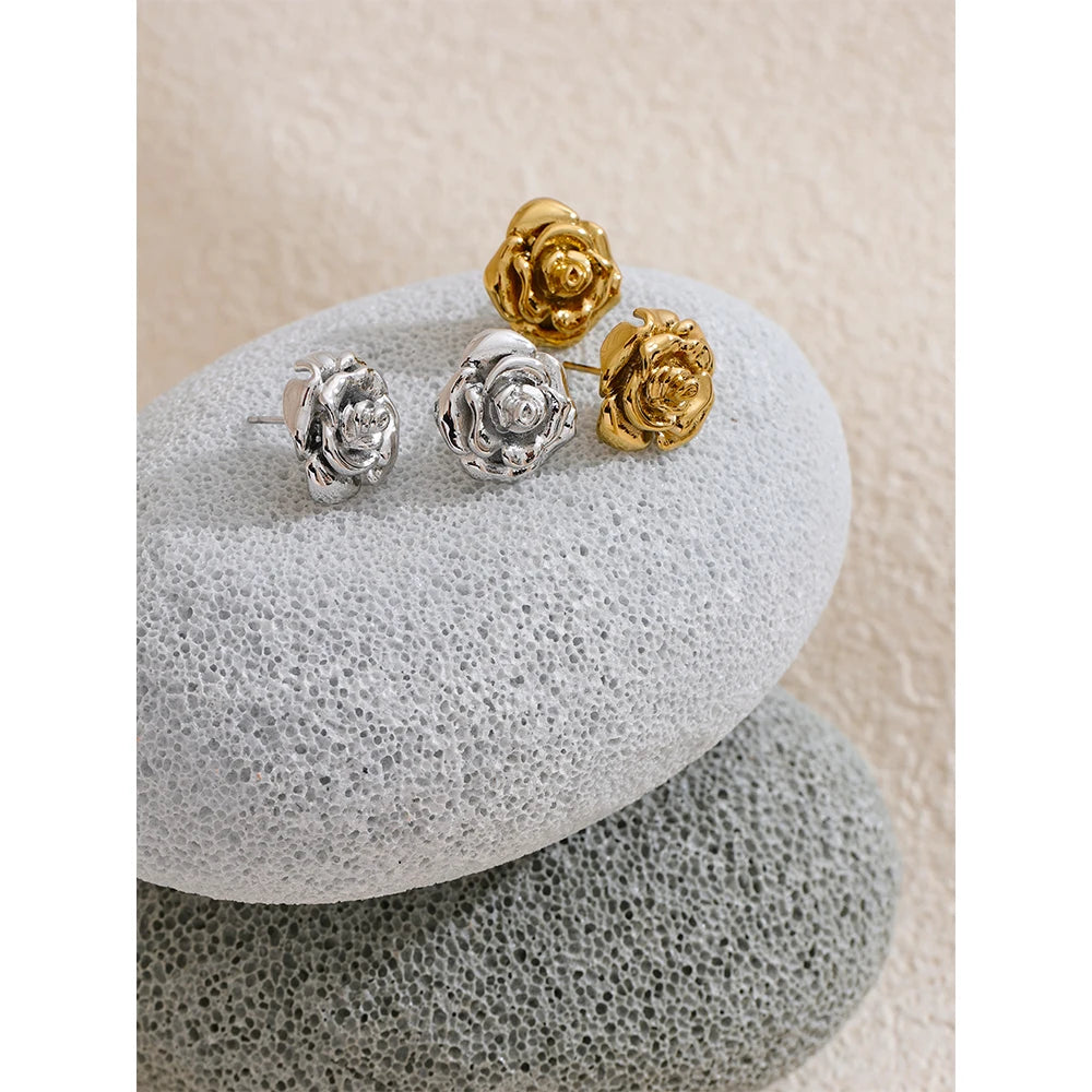 small rose earrings 