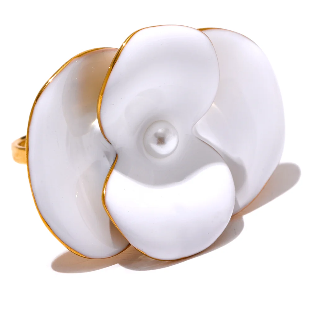Platinum plated flower ring with white enamel 