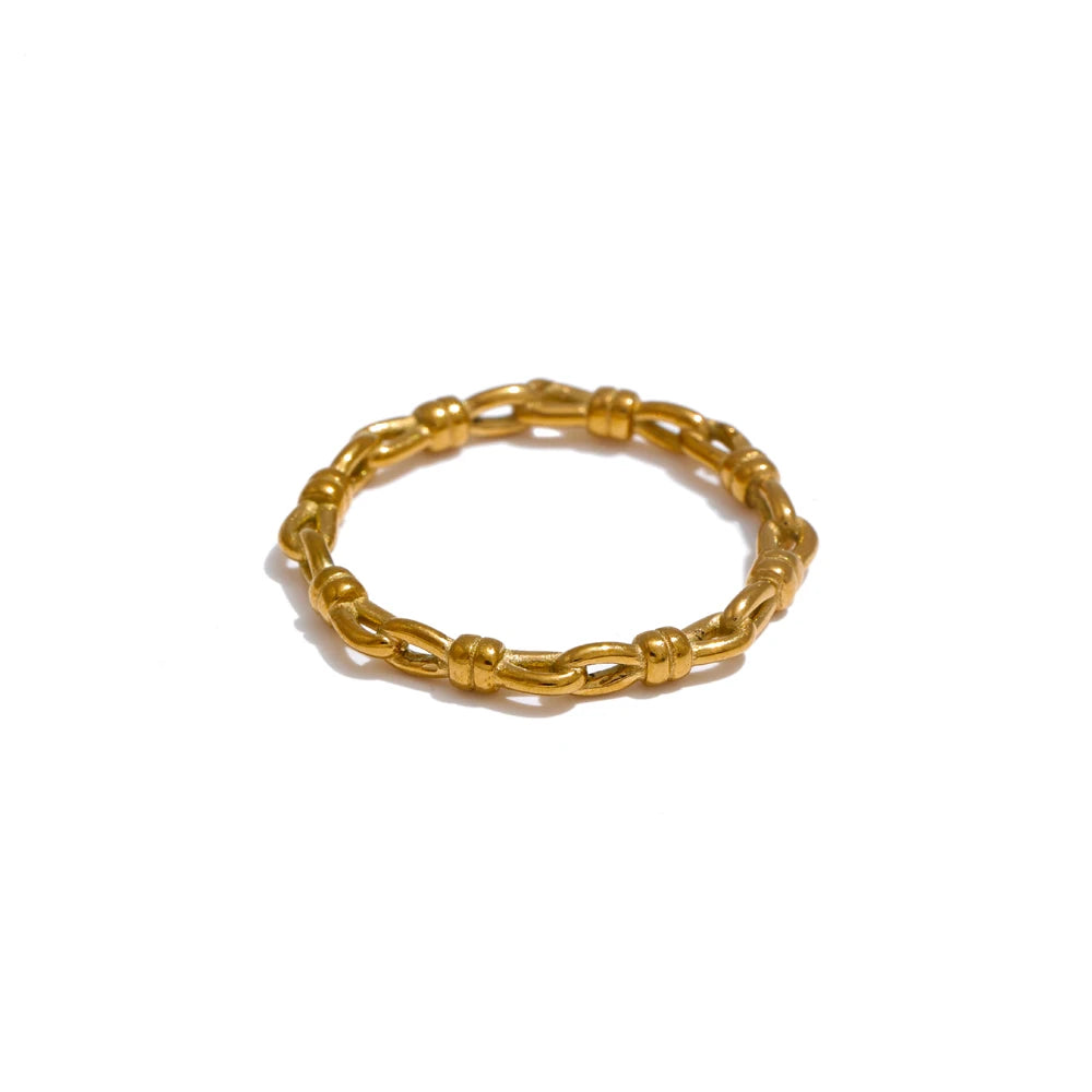Thin ring with chain and natural pearls 