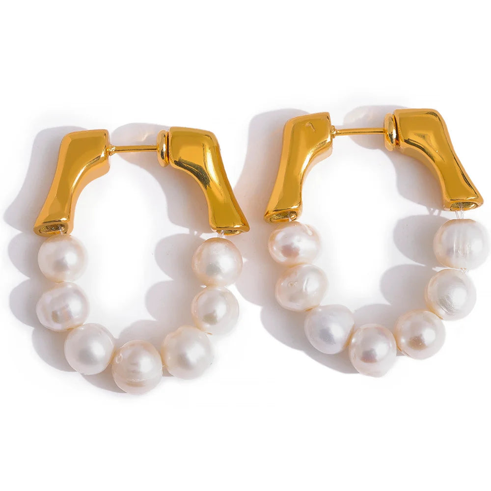 Natural pearl hoop earrings 