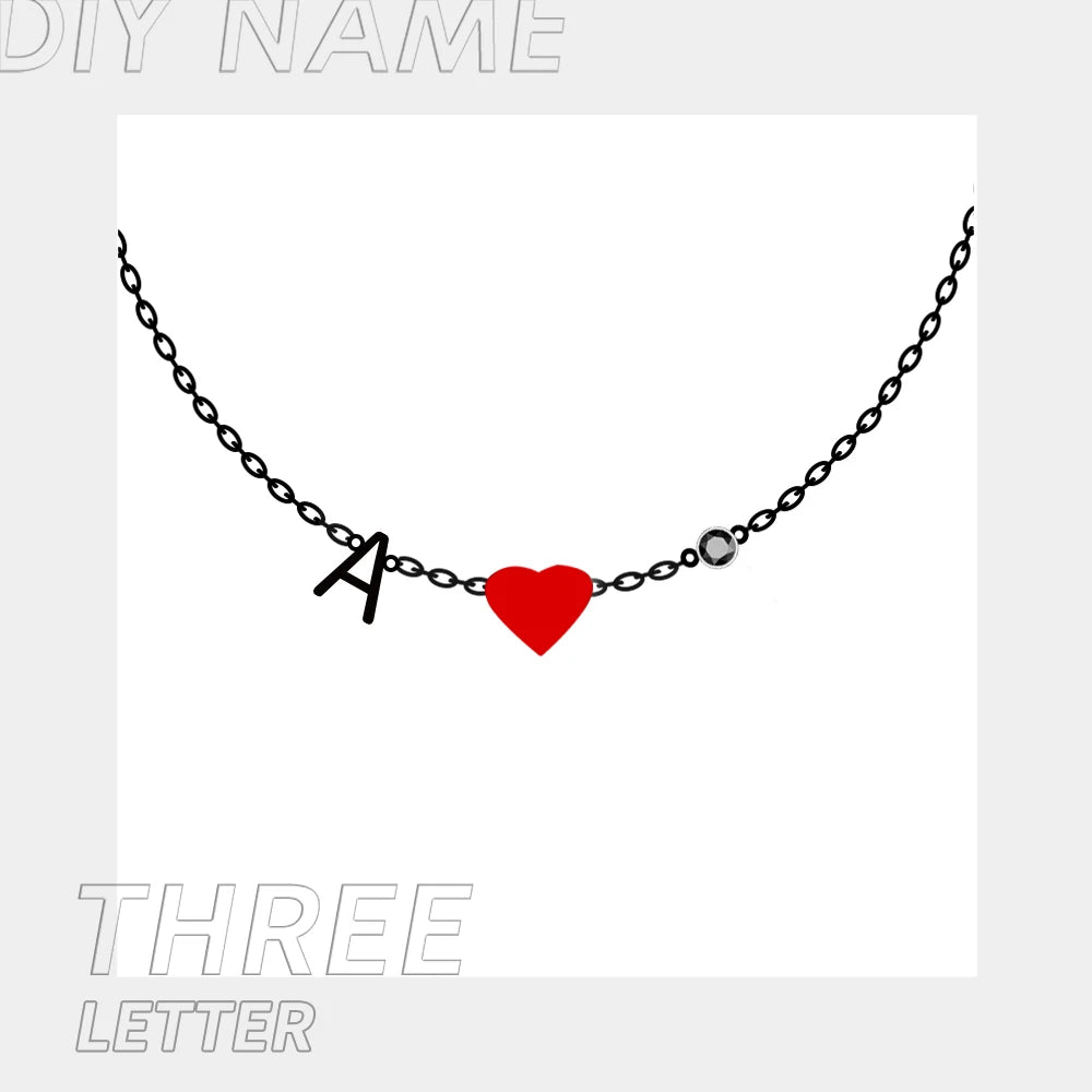 قلادة أبراج مرصّعة بأحجار ملوّنة مطلية بالذهب